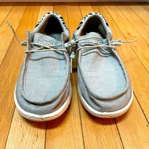 Men’s Hey Dudes! Size 9